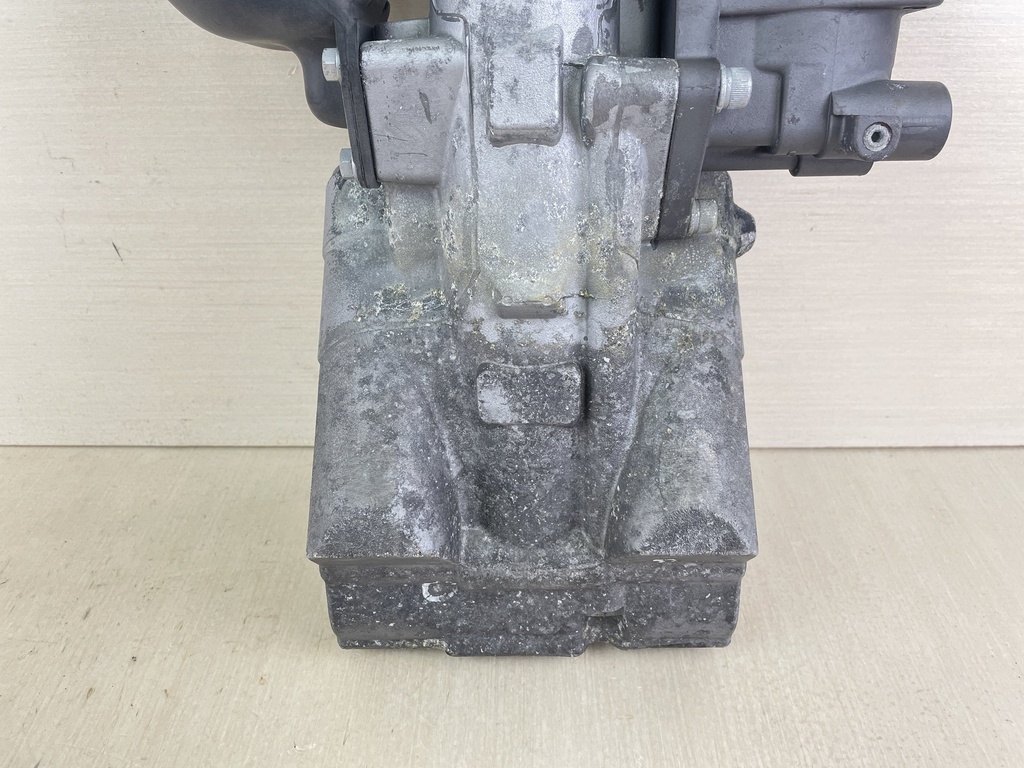 2002 + Honda 90 115 130 135 150 200 225 HP Outboard Power Trim Tilt Unit 56000-ZY3-063