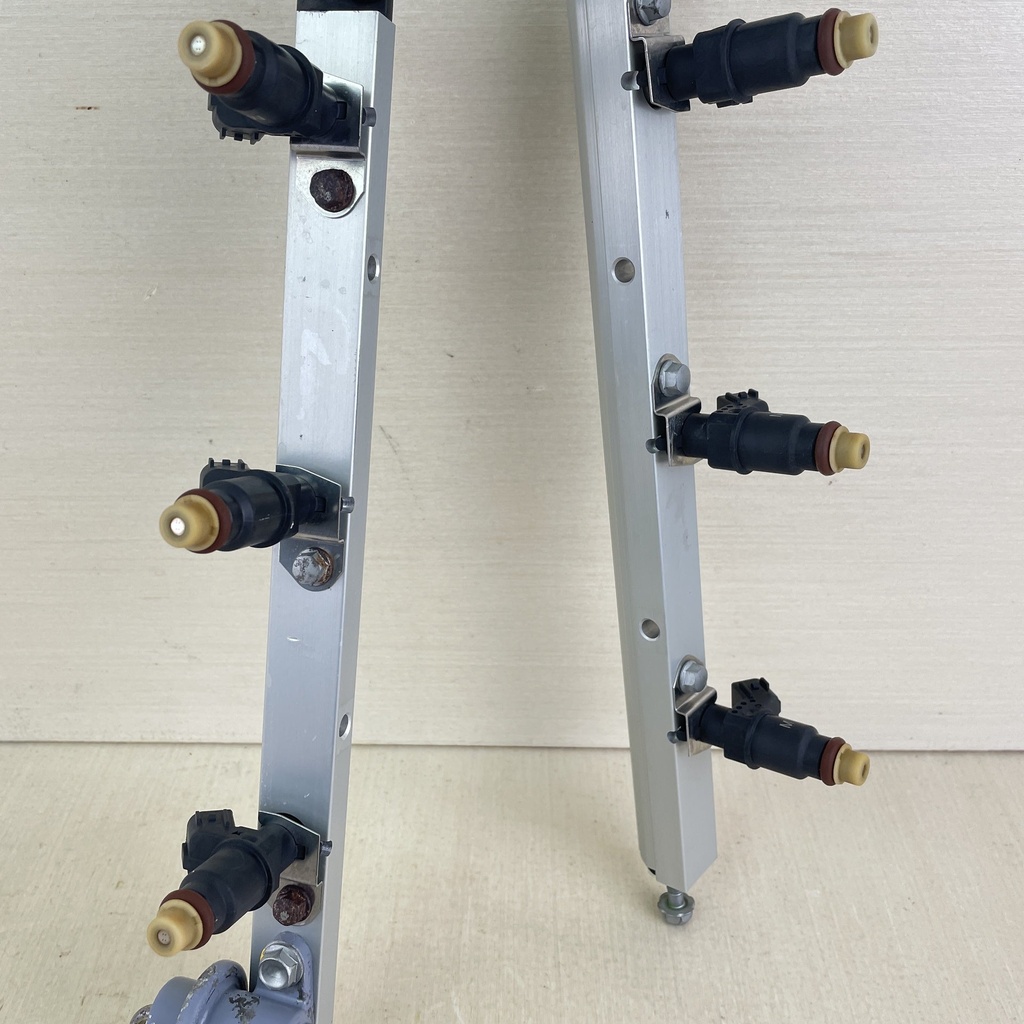 2005 Honda 225HP 4 Stroke Outboard Fuel Injector Set 16450-ZY3-013