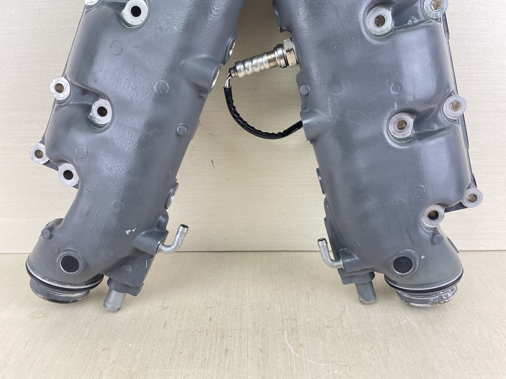 2002 + Honda 200 225 HP 4 Stroke Outboard Exhaust Manifold Pair 18110-ZY3-010ZA 18120-ZY3-010ZA