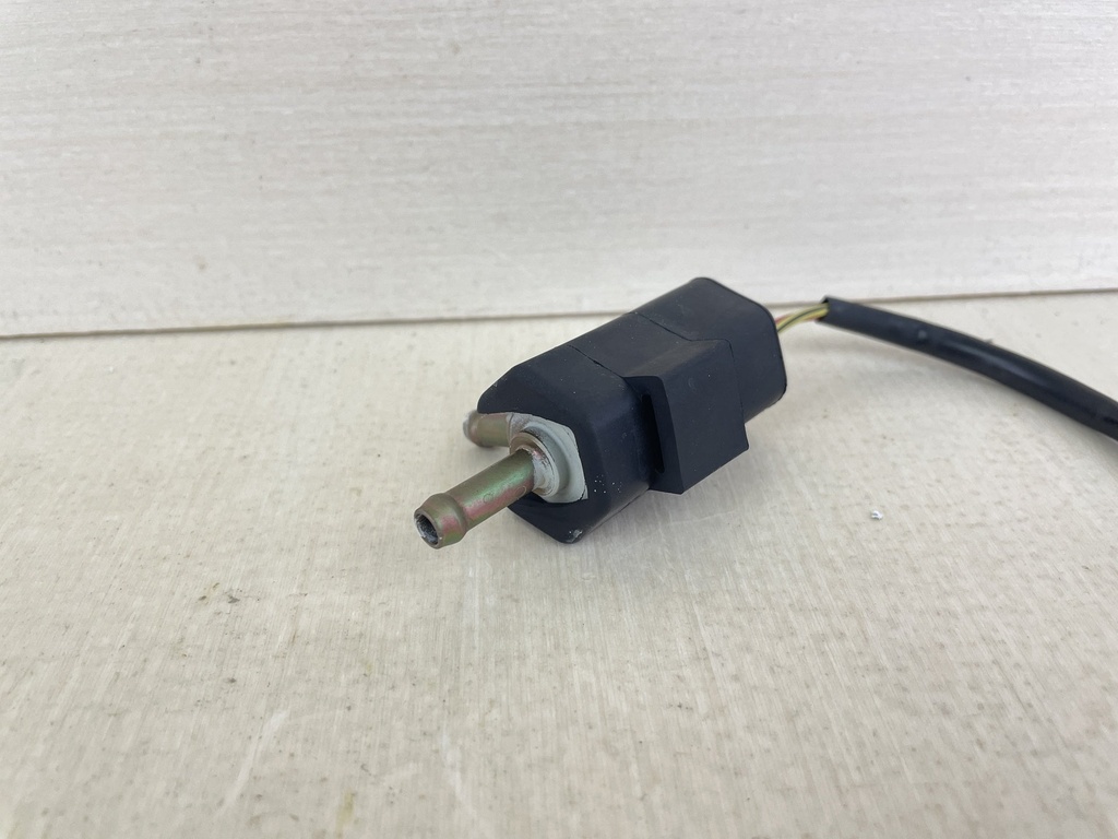 2002 + Honda 175 200 225 HP 4 Stroke Outboard Solenoid Valve Assembly 16200-ZY3-003