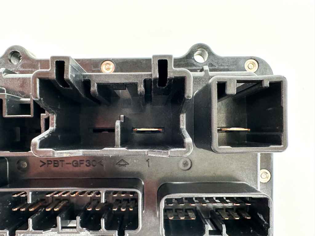 2012 Yamaha 250 HP 4 Stroke Outboard Fuse Box 6CB-82170-00-00 OEM