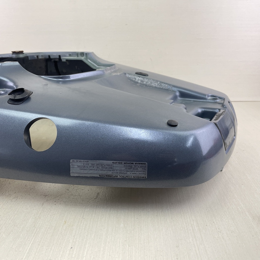 2002 Yamaha 200HP 2 Stroke Outboard Bottom Lower Pan Cowling 64D-42711-01-8D