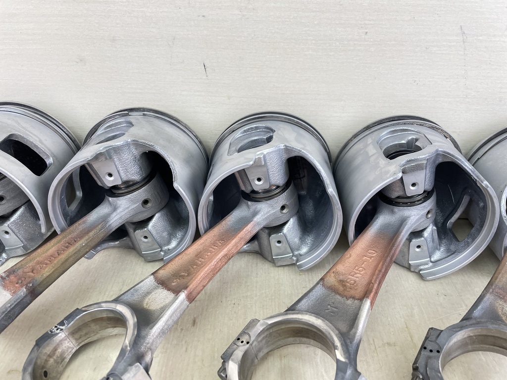 2002 Yamaha 200HP 2 Stroke Outboard Piston & Connecting Rod Set Of 5