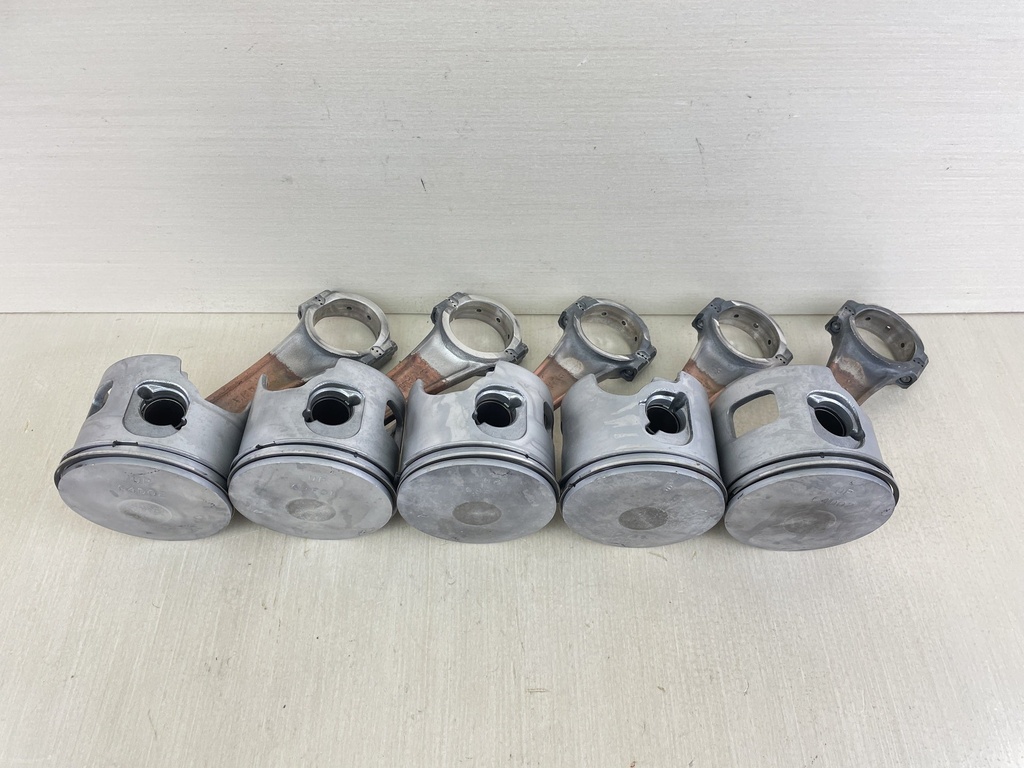 2002 Yamaha 200HP 2 Stroke Outboard Piston & Connecting Rod Set Of 5