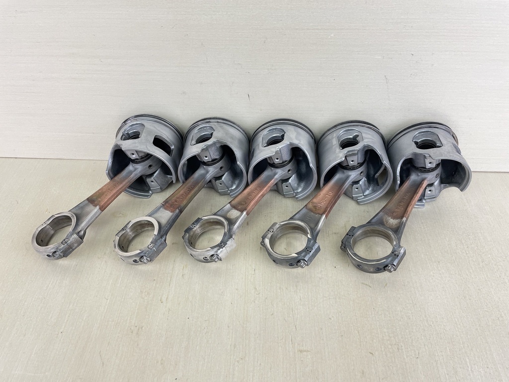 2002 Yamaha 200HP 2 Stroke Outboard Piston & Connecting Rod Set Of 5