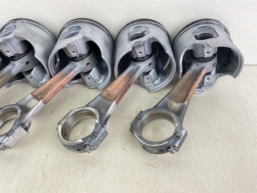 2002 Yamaha 200HP 2 Stroke Outboard Piston & Connecting Rod Set Of 5