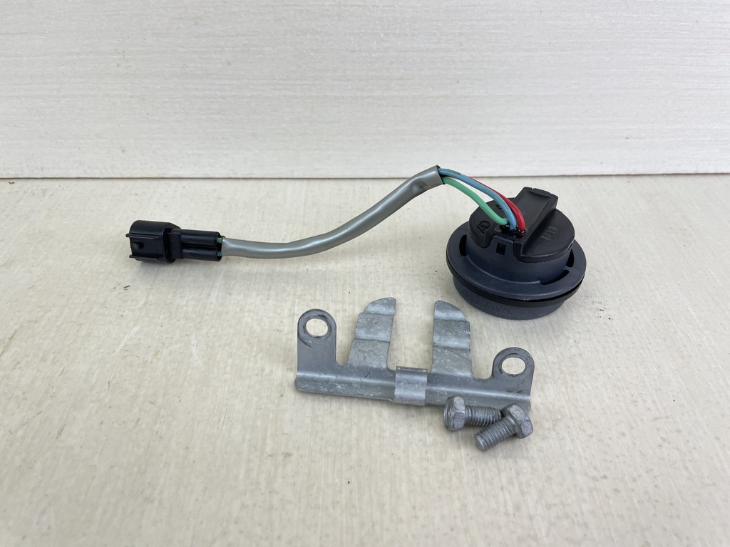 2002 Yamaha 200HP 2 Stroke Outboard Trim Tilt Switch Assembly 6R3-82563-00-00