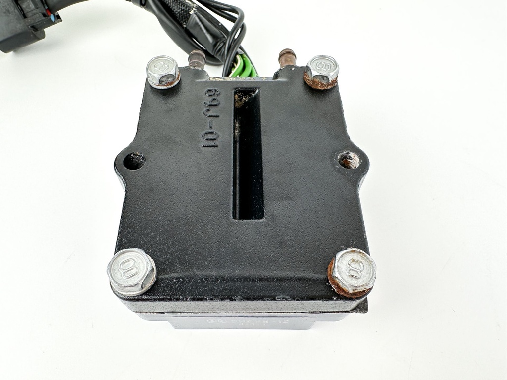 2005 Mercury 225 HP 4 Stroke Outboard Rectifier & Regulator 69J-83306-01-00 OEM