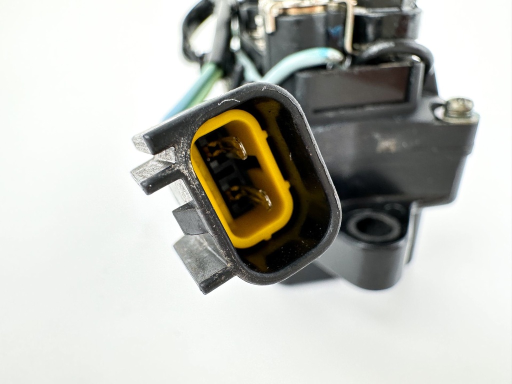 2005 Mercury 225 HP 4 Stroke Outboard Trim Tilt Relay 69J-81950-11-00 OEM