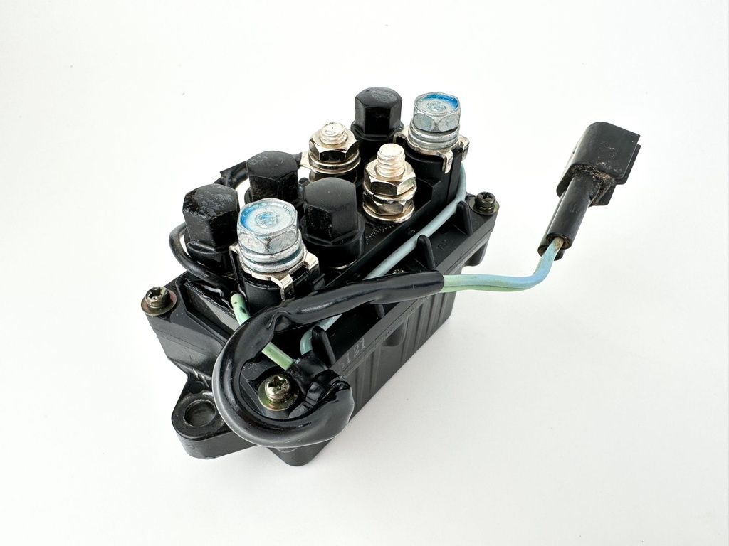2005 Mercury 225 HP 4 Stroke Outboard Trim Tilt Relay 69J-81950-11-00 OEM