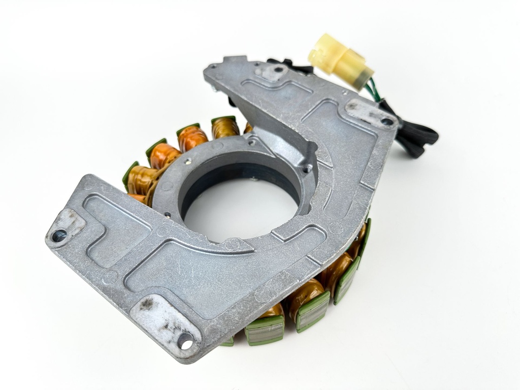 2017 Yamaha 350 HP 4 Stroke Outboard Stator Base Assembly 6AW-81460-00-00 OEM