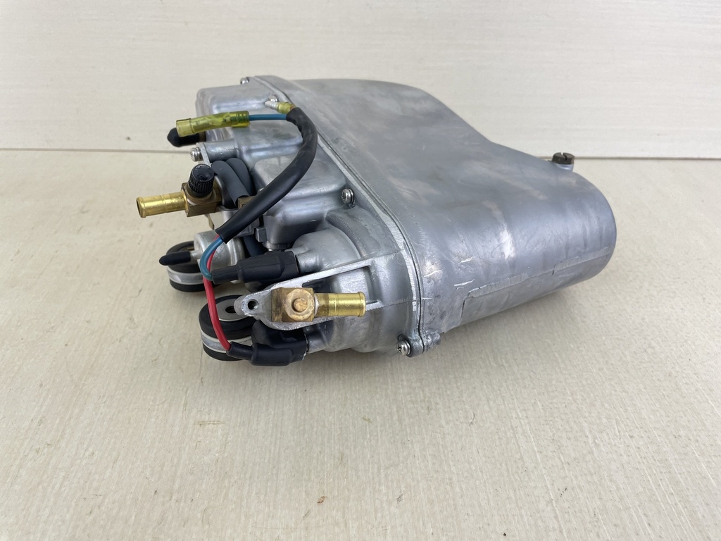 2002 Yamaha 200HP 2 Stroke OX66 Outboard VST Float Chamber Assembly 66K-14182-02-00