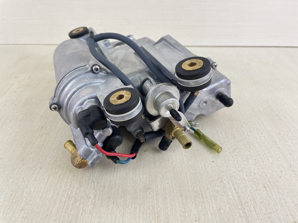 2002 Yamaha 200HP 2 Stroke OX66 Outboard VST Float Chamber Assembly 66K-14182-02-00