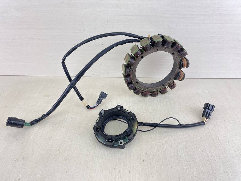 2002 Yamaha 200HP 2 Stroke OX66 Outboard Stator Pulser Coil Assembly 65L-85510-00-00