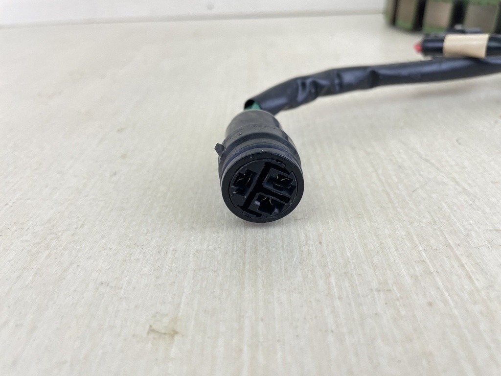 2002 Yamaha 200HP 2 Stroke OX66 Outboard Stator Pulser Coil Assembly 65L-85510-00-00