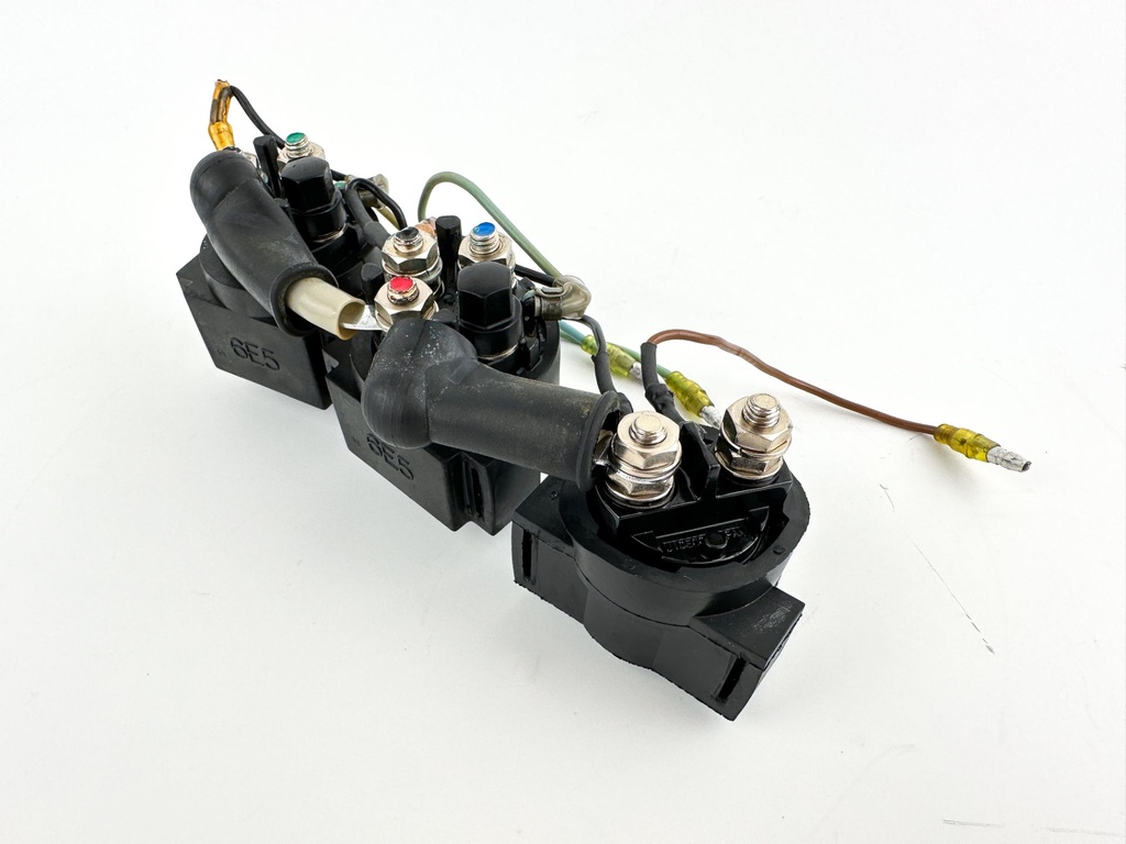 2001 Yamaha 100 HP 4 Stroke Outboard Trim Tilt Relay 6E5-8195B-01-00 OEM