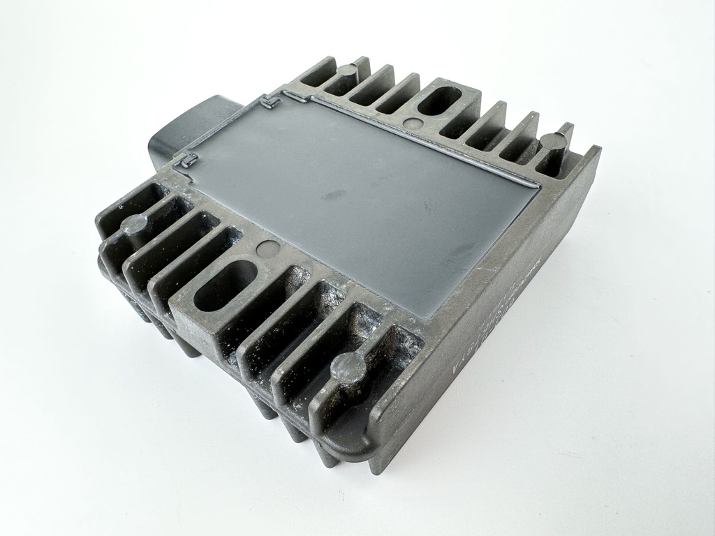 2006 Yamaha 90 HP 4 Stroke Outboard Rectifier & Regulator 68V-81960-00-00 OEM