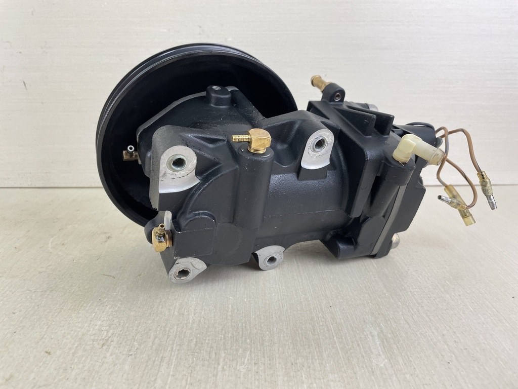 2000 Mercury 200 225HP Optimax Outboard  Air Compressor Assembly 828123T13