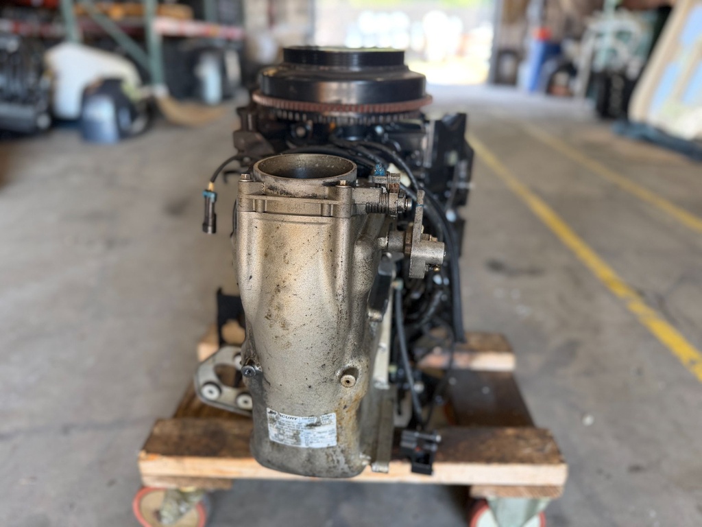 2007 Mercury 225HP DFI Optimax 2 Stroke Outboard Powerhead 877869A07 OEM