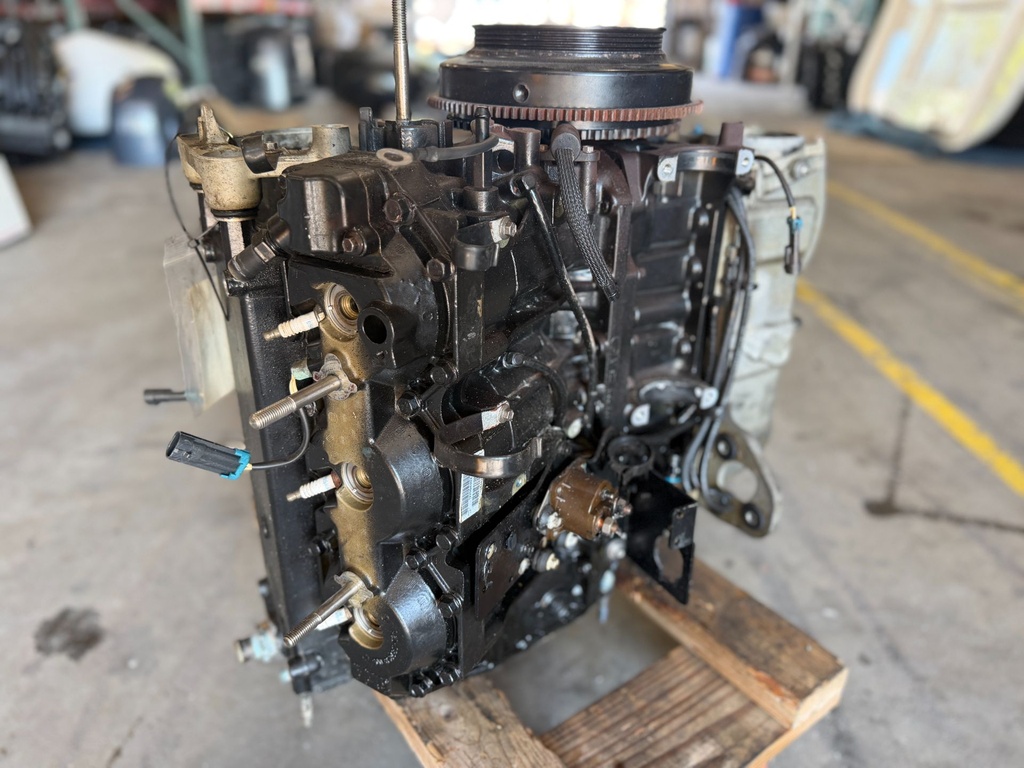 2007 Mercury 225HP DFI Optimax 2 Stroke Outboard Powerhead 877869A07 OEM