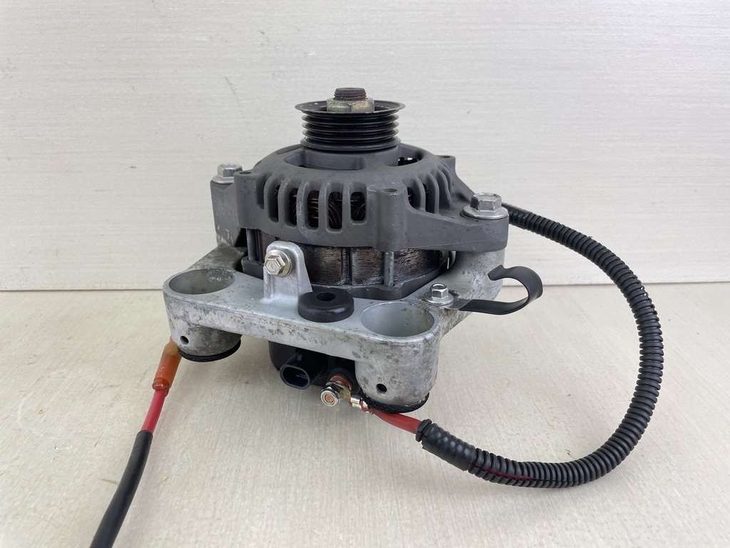 2000 Mercury 200 225 HP 2 Stroke Optimax Outboard Alternator Assembly 828506