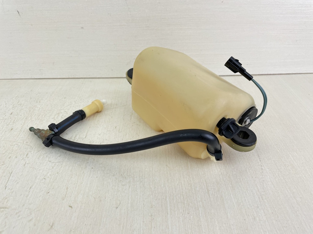 Mercury 200 225 250 300 HP 2 Stroke Outboard Oil Tank With Sensor 830889A4