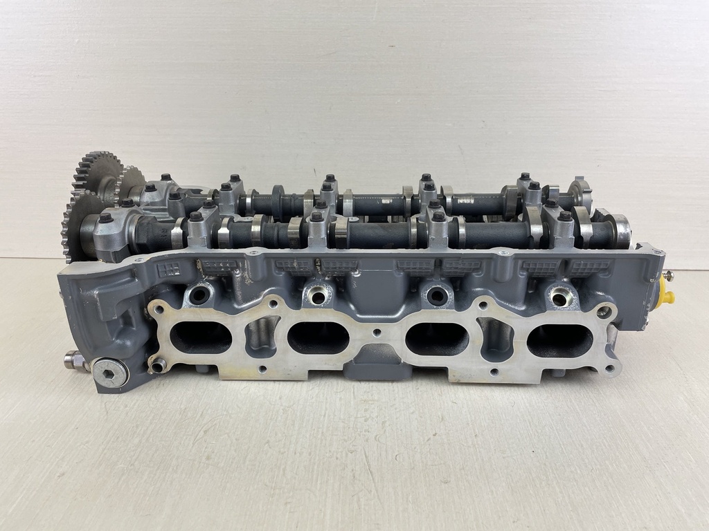 2007 Suzuki DF140 140HP 4 Stroke Outboard Cylinder Head Assembly 11100-90J11