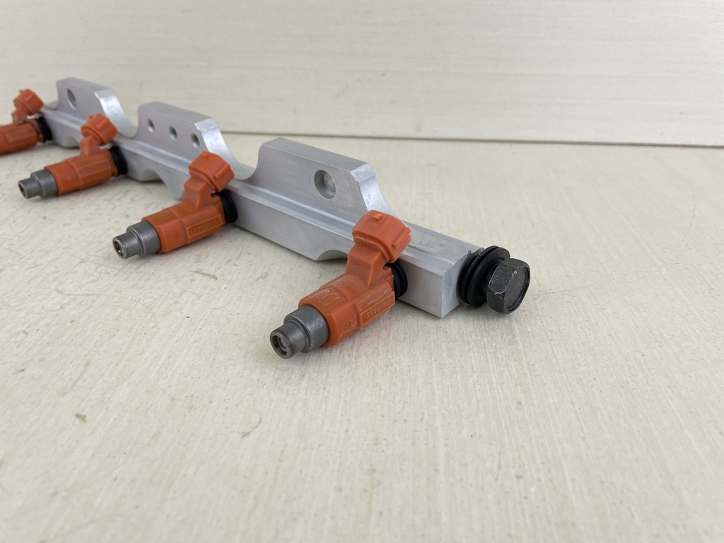 2007 Suzuki 140HP 4 Stroke Outboard Fuel Injector Set With Pipe 15751-90J03