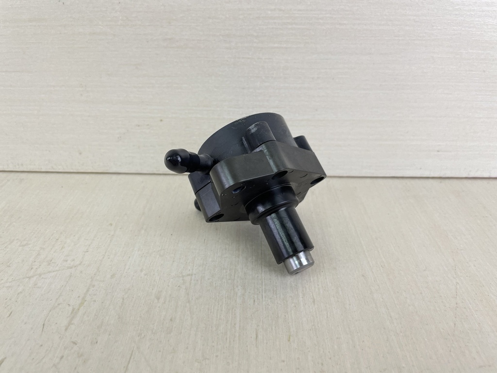 2007 Suzuki 140HP 4 Stroke Outboard Fuel Pump Assembly 15100-90J11