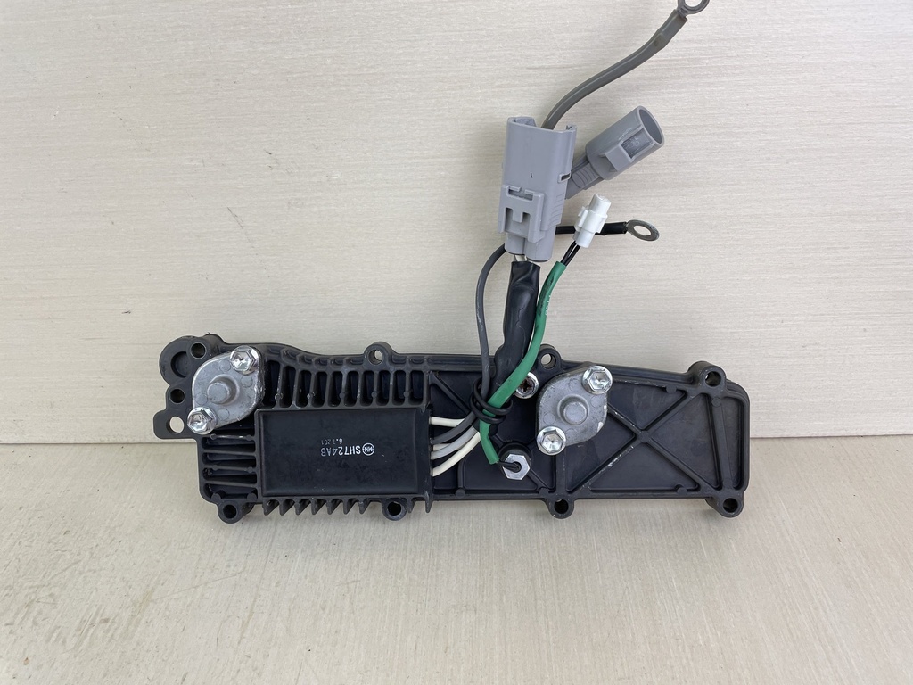 2007 Suzuki 140HP DF140 4 Stroke Outboard Rectifier Regulator Assembly 32800-90J30