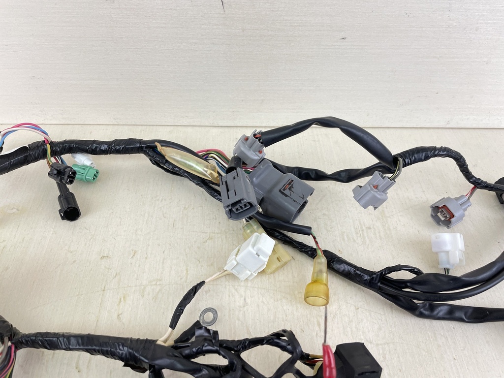 05-07 Suzuki DF140 140HP 4 Stroke Outboard Engine Wire Harness 36610-90J61