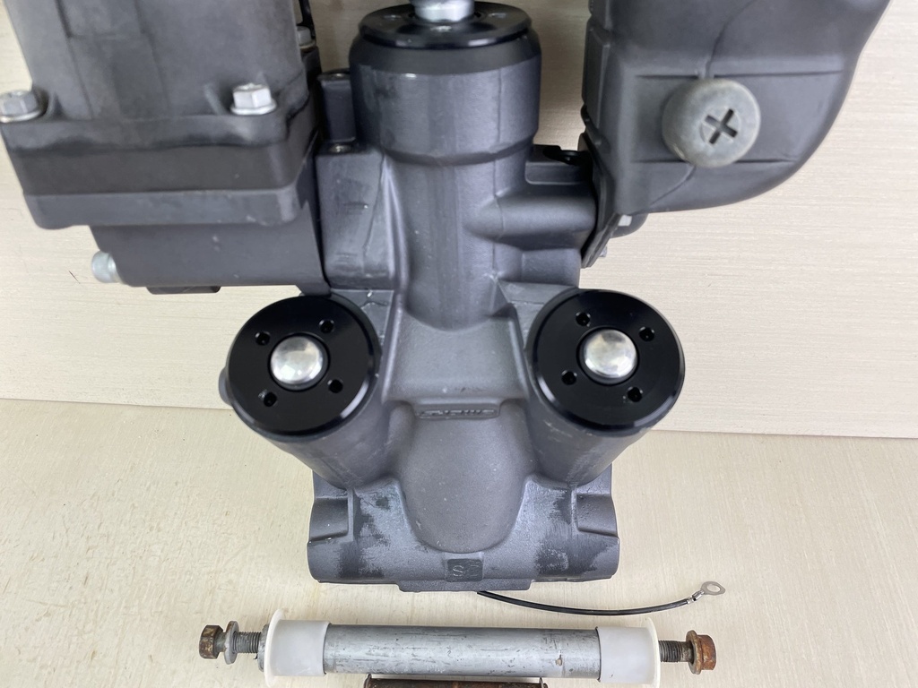 2002-2011 Suzuki DF140 140HP 4 Stroke Outboard Power Trim Tilt Unit 48503-92J04 