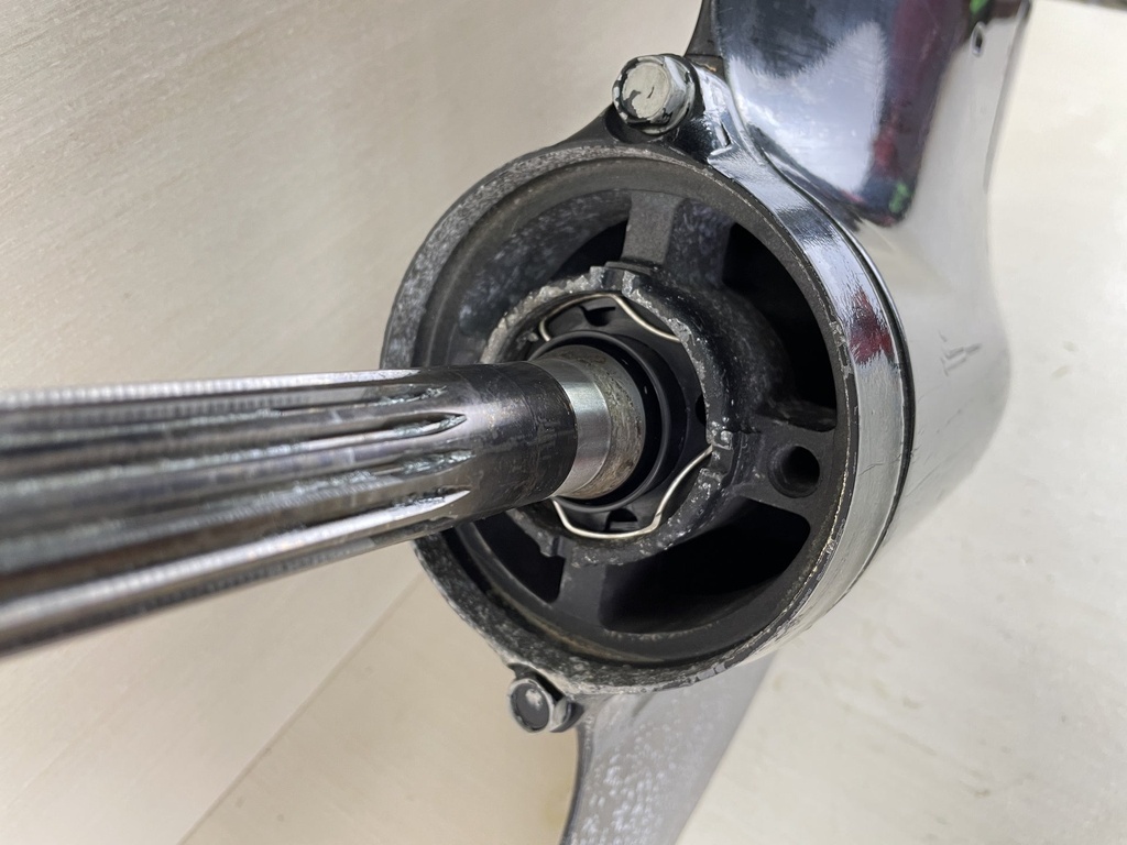 2002-2011 Suzuki DF 115 140 HP 4 Stroke Outboard 25" Lower Unit Gear Case RH