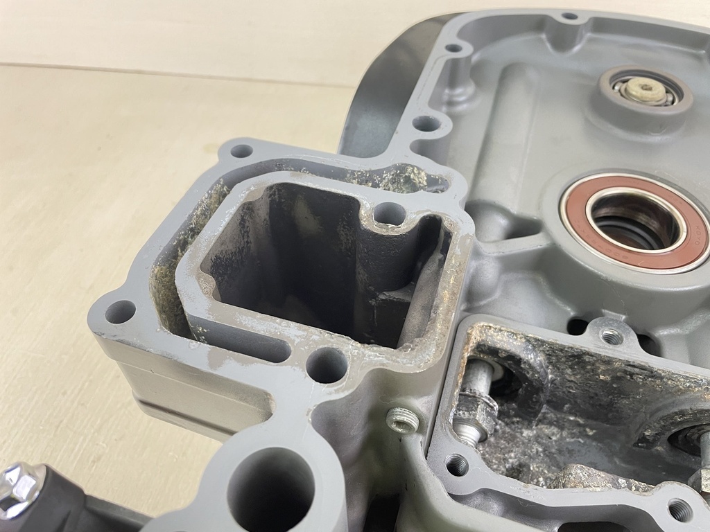 51110-90843-0EP Suzuki 2002-2011 Outboard Engine Holder Set DF 90 115 140 HP