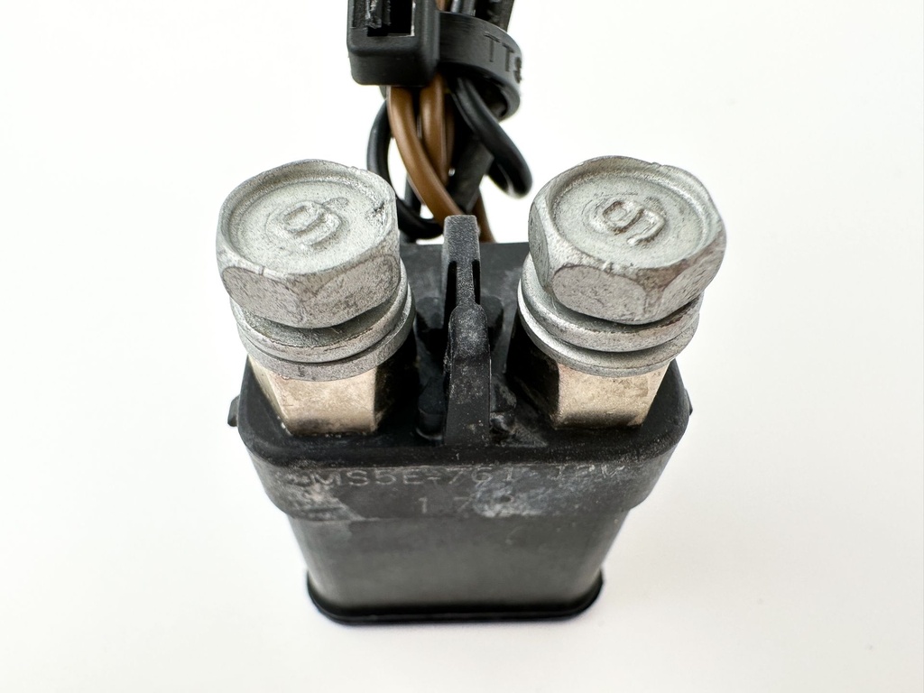 2002 Yamaha 200 HP 4 Stroke Outboard Starter Relay 68V-8194A-00-00 OEM