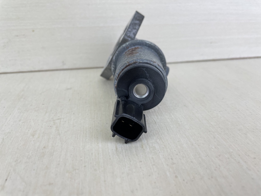 2005 suzuki 140HP 4 Stroke Outboard IAC Idle Air Control Valve 18137-77E00