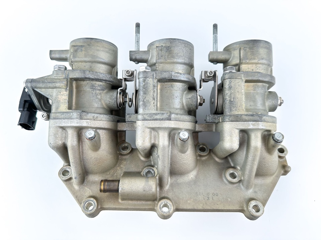 2002 Yamaha 200 HP 4 Stroke Outboard Intake Manifold & Throttle Body 60L-13750-00-00 OEM