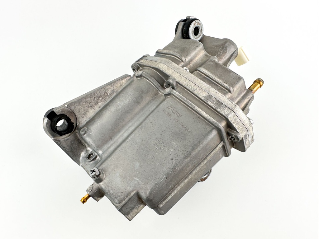 2007 Suzuki 175 HP 4 Stroke Outboard Vapor Separator Tank VST 15600-96J00 OEM