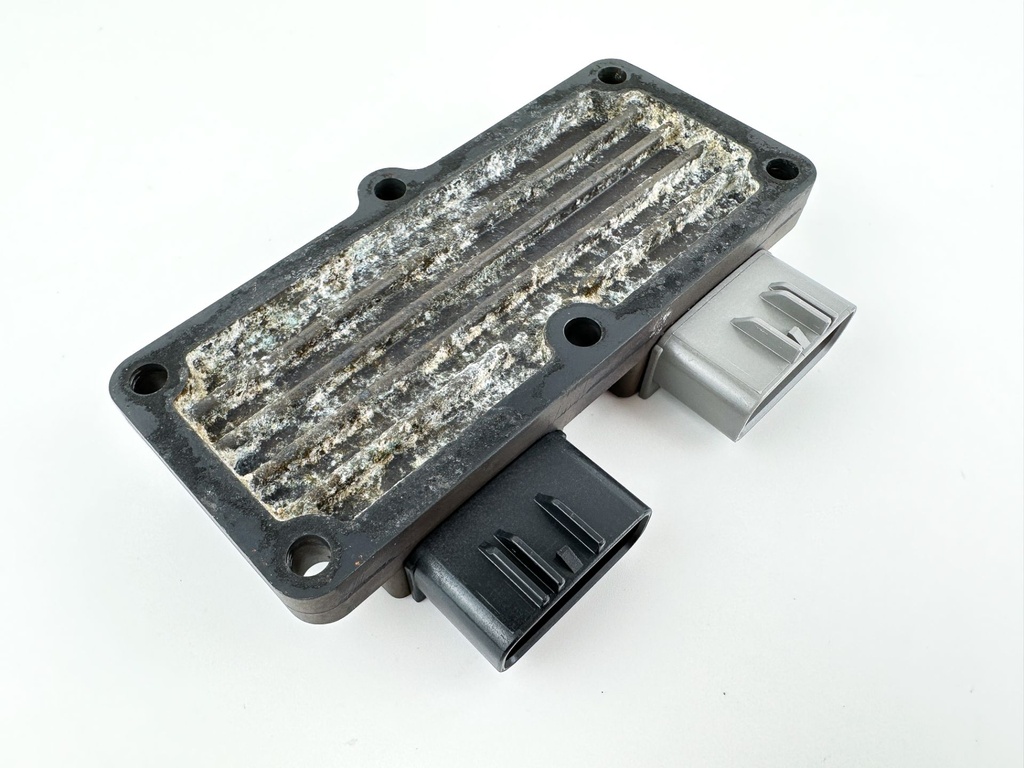 2007 Suzuki 175 HP 4 Stroke Outboard Rectifier & Regulator 32800-96J00 OEM