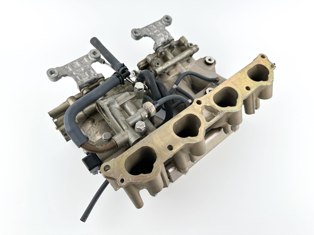 2002 Yamaha 115 HP 4 Stroke Outboard Intake Manifold & Throttle Body 68V-13751-01-00 OEM