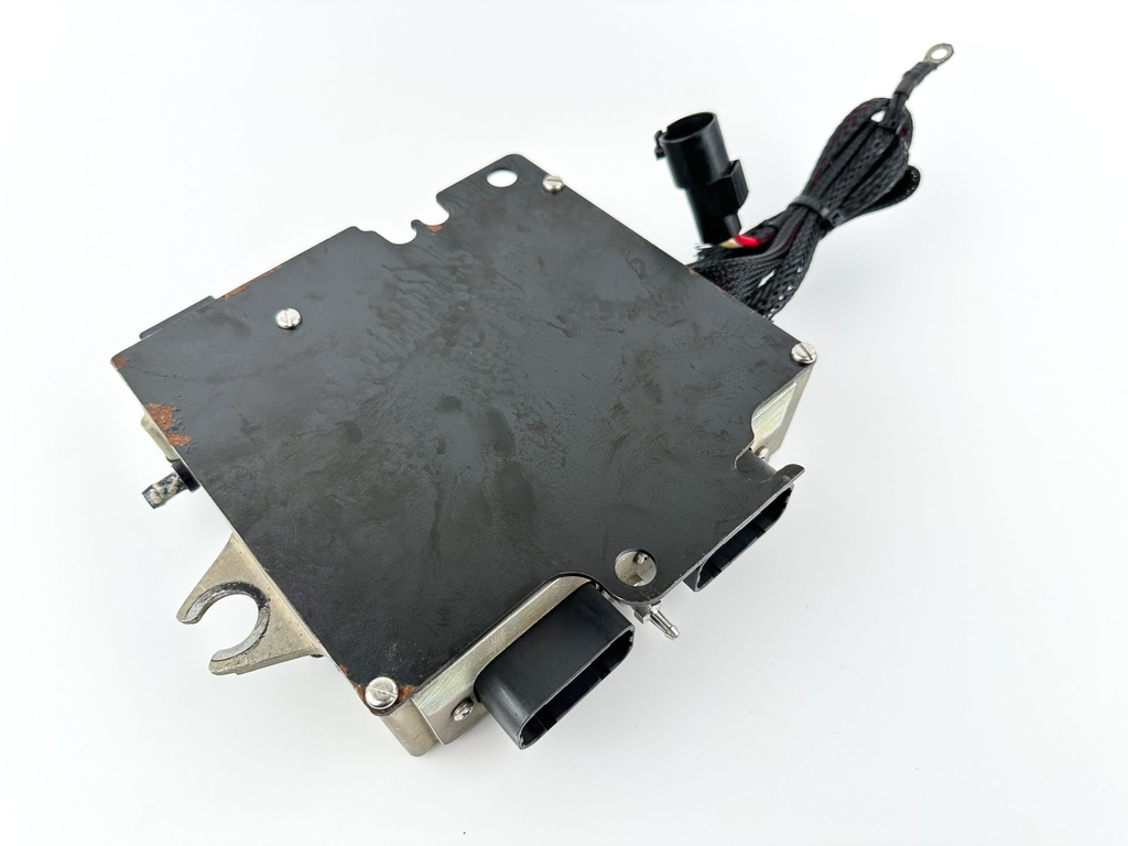 2001 Evinrude 115 HP 2 Stroke Outboard Engine Control Unit ECU 0586724 OEM