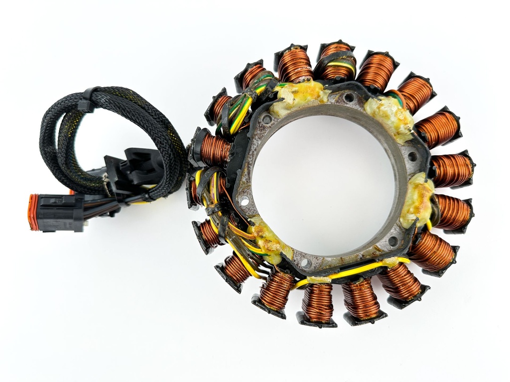 2001 Evinrude 115 HP 2 Stroke Outboard Stator Assembly 0586514 OEM
