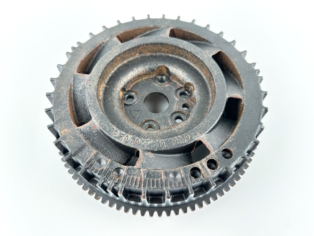 2001 Evinrude 115 HP 2 Stroke Outboard Flywheel 0586526 OEM