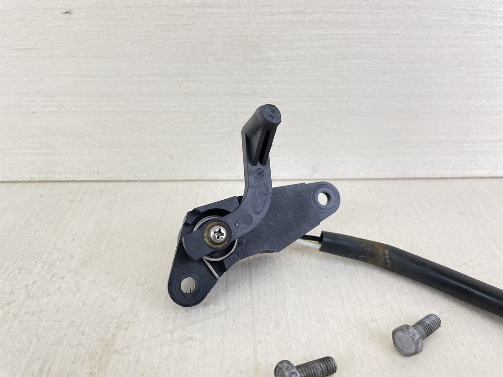 2005 Suzuki DF140 140HP 4 Stroke Outboard Trim Sender Sending Unit 2 Wire 34804-99E00