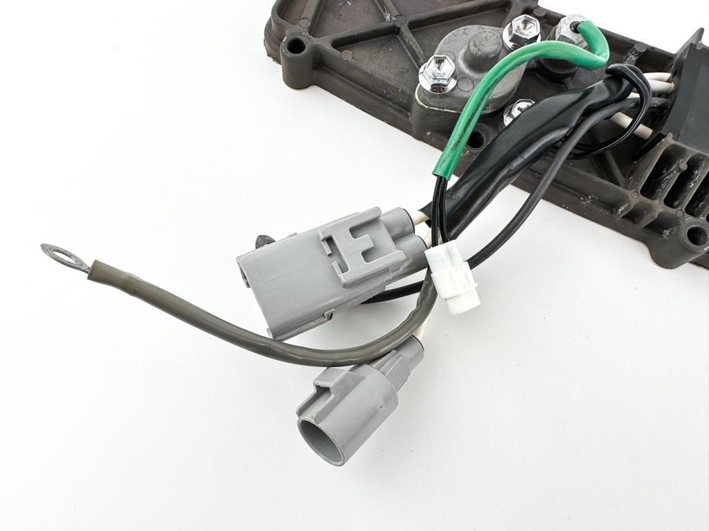 2008 Suzuki 90 HP 4 Stroke Outboard Rectifier & Regulator 32800-90J30 OEM
