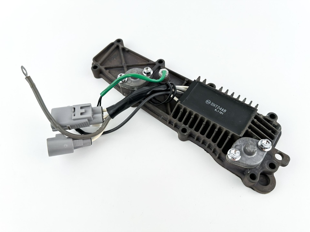 2008 Suzuki 90 HP 4 Stroke Outboard Rectifier & Regulator 32800-90J30 OEM