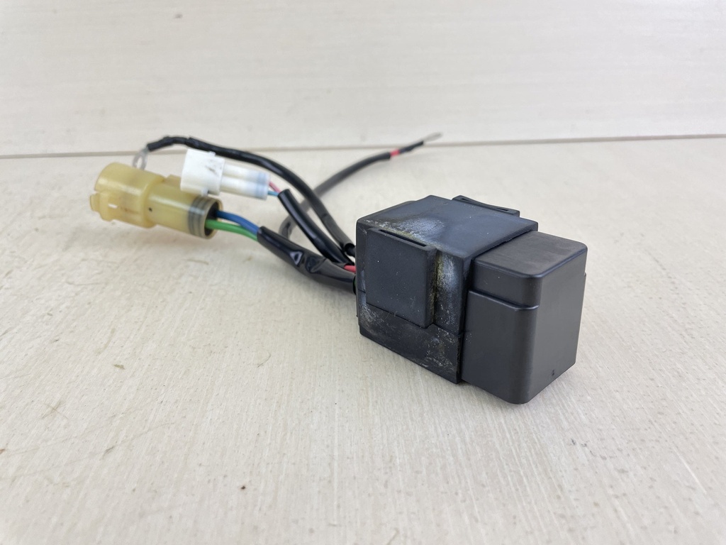 2005 Suzuki DF140 140HP 4 Stroke Outboard Power Tilt Tilt PTT Relay 38410-93J12