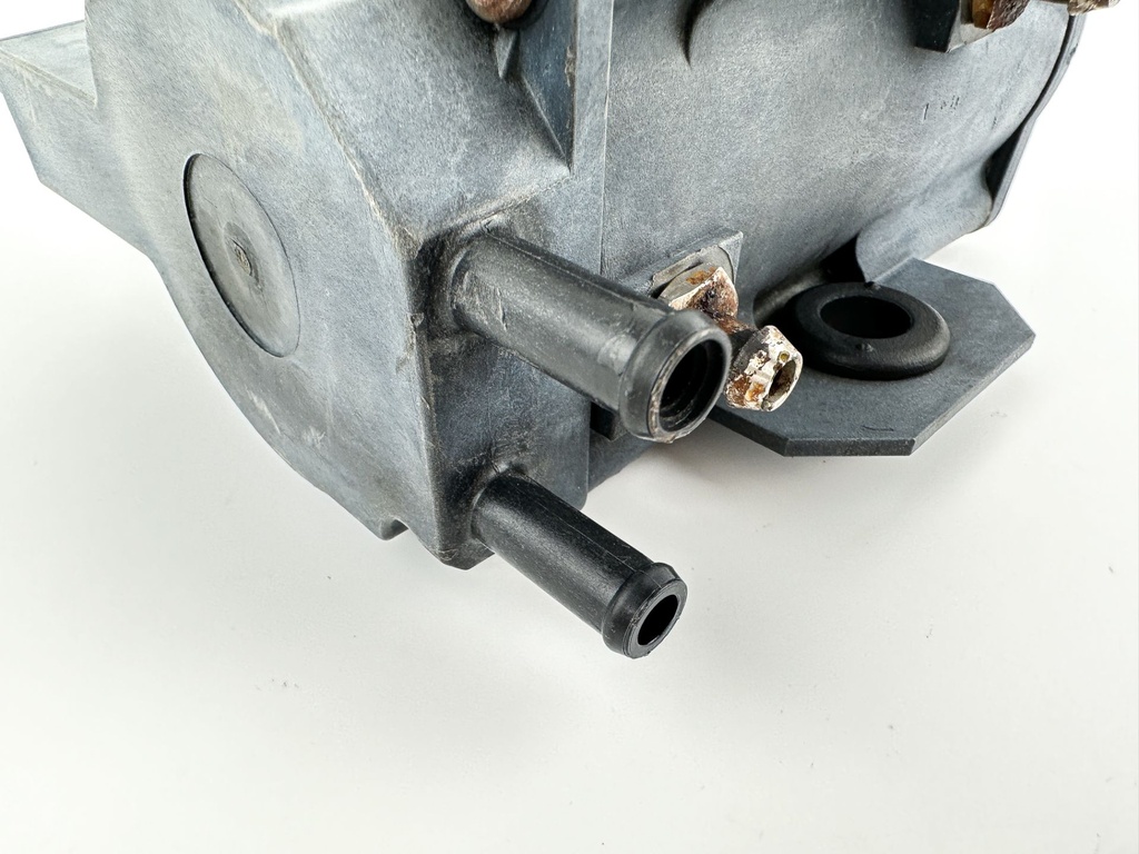 2017 Evinrude 115 HP 2 Stroke Outboard Vapor Separator Tank VST 5006084 OEM