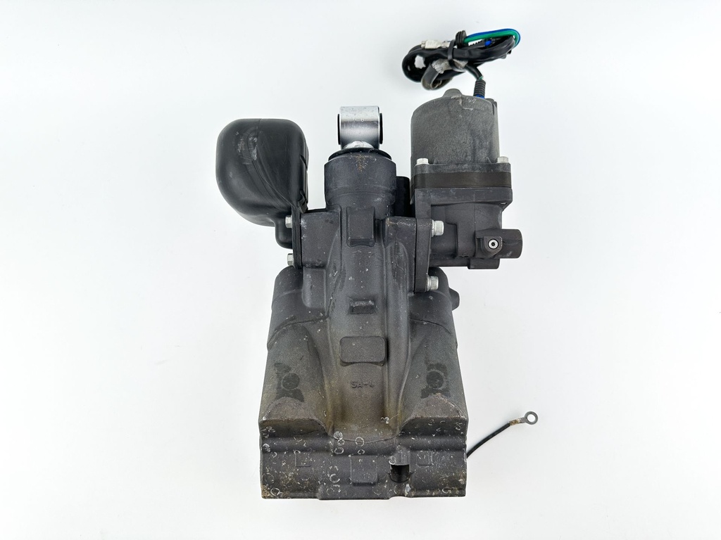 2002 + Honda 90 115 130 135 150 200 225 HP Outboard Power Trim Tilt Unit