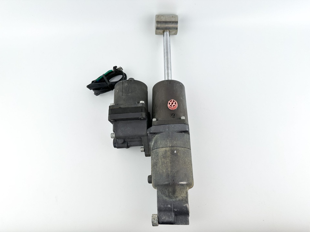 Johnson Suzuki DF 70 90 115 HP Outboard Power Tilt Trim Unit Assembly